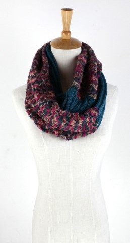 GK1947  Knitted Scarf