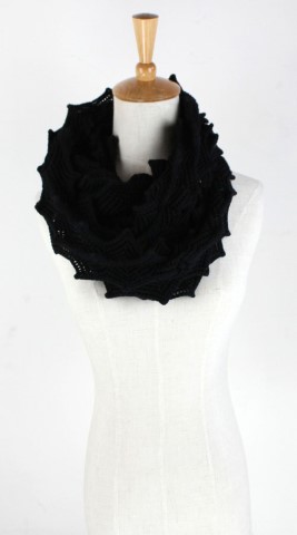 GK1955  Knitted Scarf