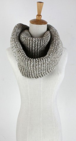 GK1953  Knitted Scarf