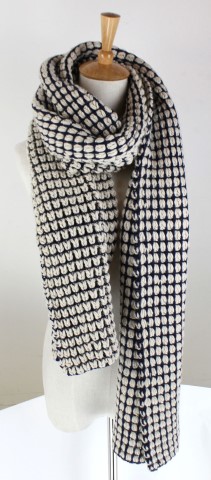 GK1961  Knitted Scarf