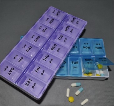 GK2332  Weekly Pill Box